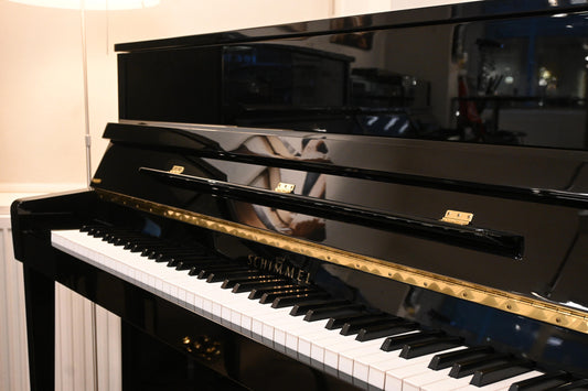 Schimmel 115 cm piano